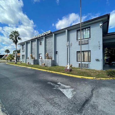 Ambassador Inn Kissimmee Exterior photo